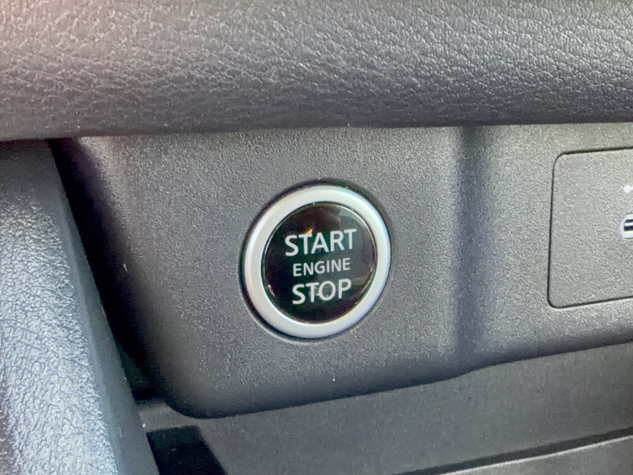 Used 2023 Nissan Rogue SV FWD image 20