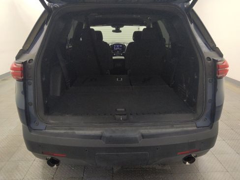 Used 2022 Chevrolet Traverse LT FWD image 29