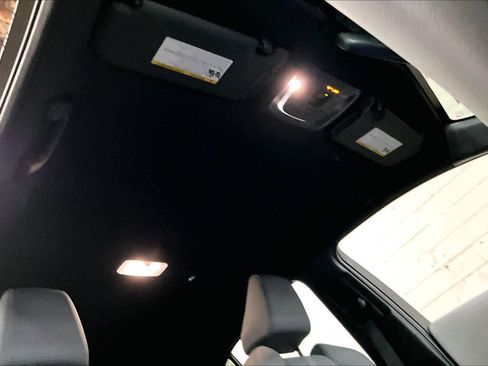 Used 2024 Toyota Corolla SE image 24