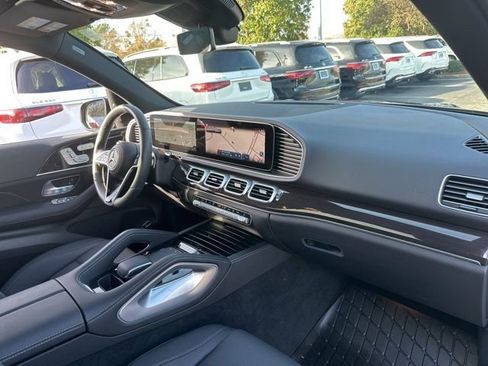 Used 2025 Mercedes-Benz GLE 350 4MATIC image 33