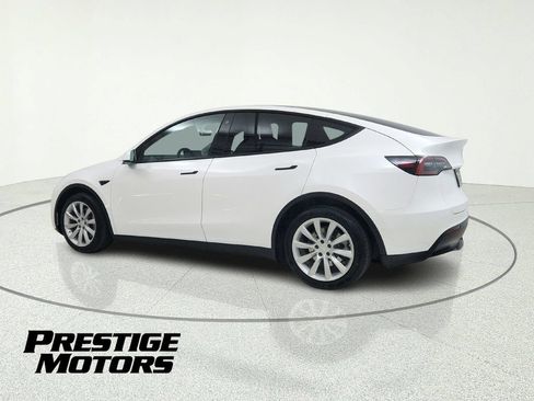 Used 2021 Tesla Model Y Long Range AWD/4WD image 4