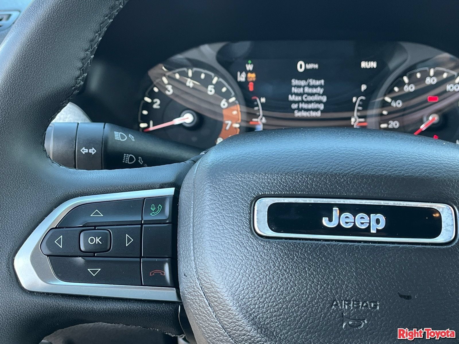 Used 2024 Jeep Compass Latitude AWD/4WD image 22