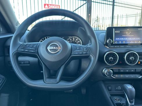 Used 2025 Nissan Sentra S image 16
