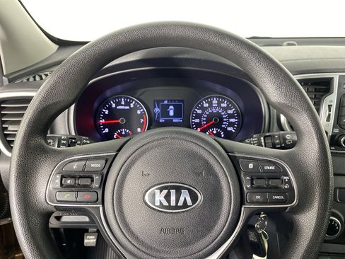 Used 2018 Kia Sportage LX AWD/4WD image 19