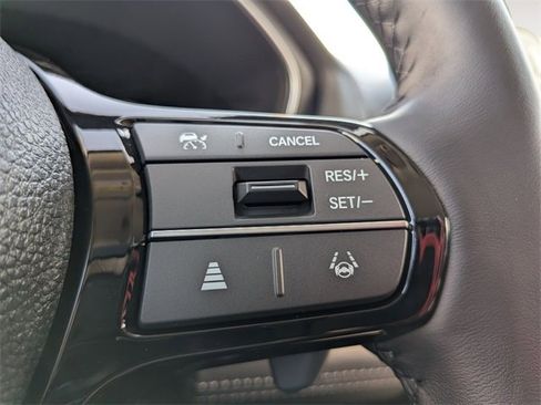 New 2025 Honda Pilot Touring image 14