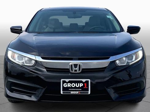 Used 2017 Honda Civic EX image 4