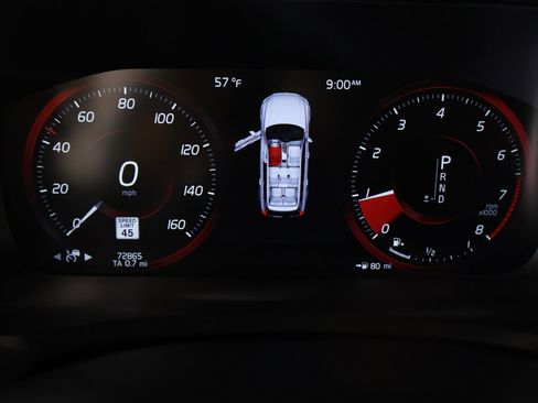 Used 2021 Volvo XC90 T5 Momentum w/ Advanced Package image 4