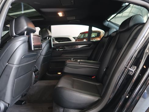 Used 2013 BMW 750Li RWD image 45