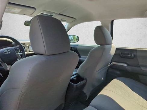 Used 2017 Toyota Tacoma SR5 w/ Tow Package RWD image 23