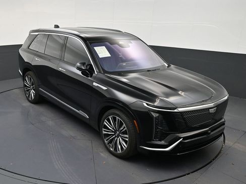 Used 2026 Cadillac Vistiq Premium Luxury AWD/4WD image 18