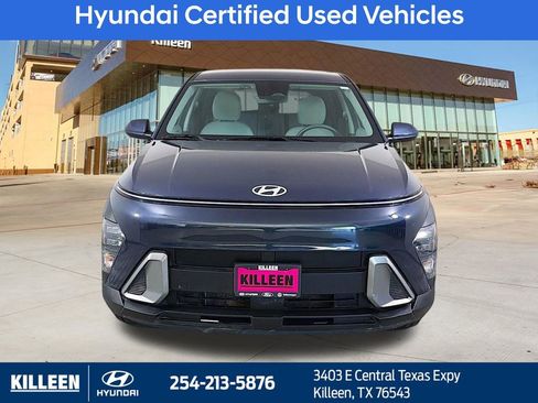 Used 2024 Hyundai Kona SE image 2