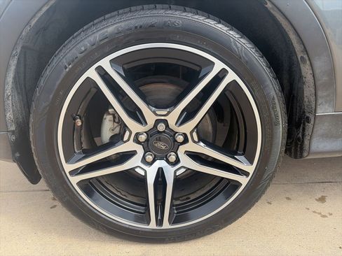 Certified 2019 Ford Escape SEL FWD image 9