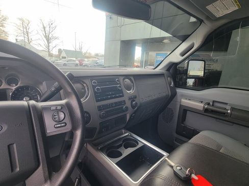 Used 2011 Ford F350 XLT w/ XLT Premium Pkg image 12
