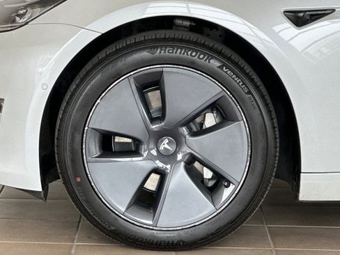 Used 2022 Tesla Model 3 Long Range image 25