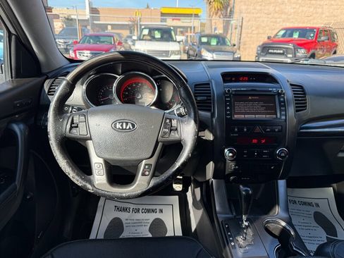 Used 2012 Kia Sorento SX w/ SX Premium Pkg image 17