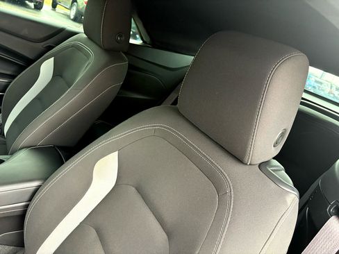 Used 2017 Chevrolet Camaro LT image 25