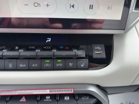 New 2025 Toyota Tundra Capstone AWD/4WD image 30