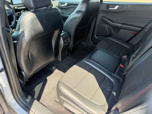 Used 2025 Ford Escape ST-Line Select AWD/4WD image 10