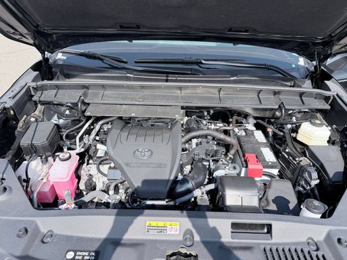 Used 2025 Toyota Highlander XSE AWD/4WD image 35