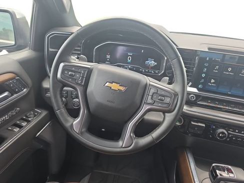 Used 2024 Chevrolet Silverado 1500 High Country w/ High Country Premium Package AWD/4WD image 14