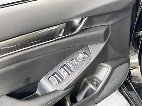 Used 2022 Honda Accord Sport image 17