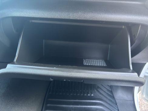 Used 2021 GMC Sierra 1500 SLE image 30