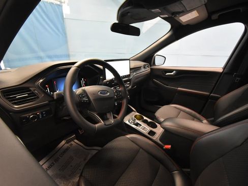 Used 2024 Ford Escape ST-Line w/ Tech Pack #1 image 4