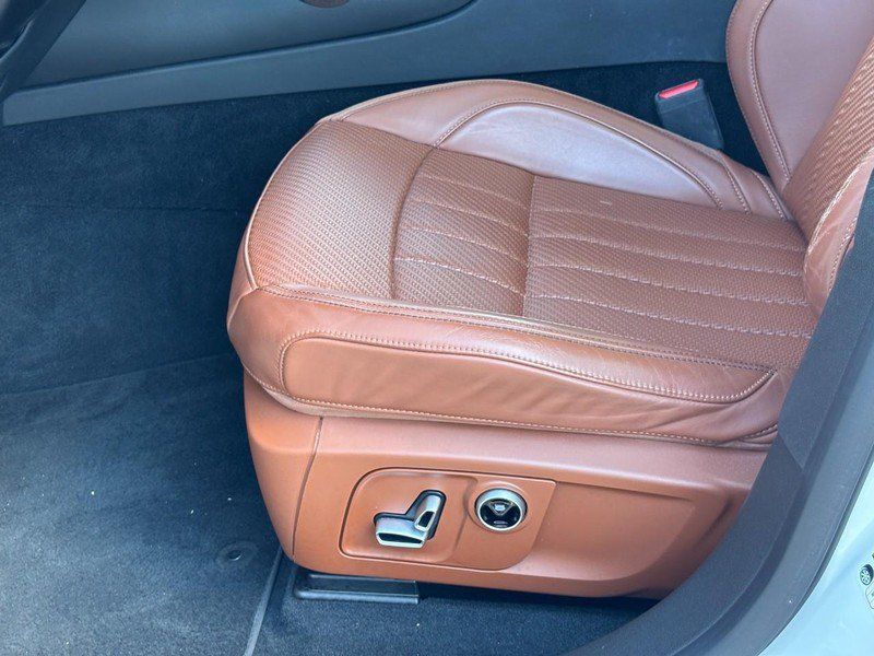 Used 2022 Maserati Levante Modena AWD/4WD image 16
