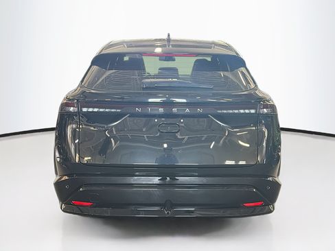 Used 2023 Nissan Ariya AWD image 7
