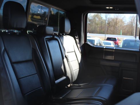 Used 2018 Ford F150 Raptor w/ Equipment Group 802A Luxury image 36