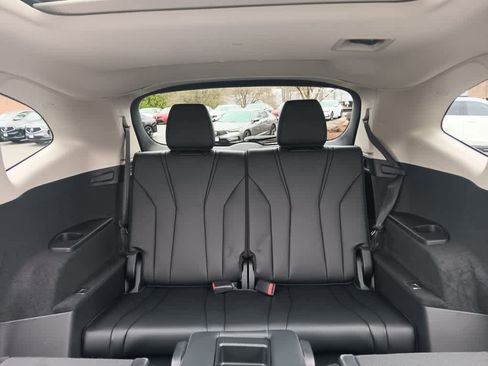 Used 2023 Acura MDX SH-AWD image 18