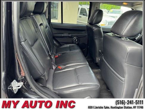 Used 2009 Jeep Commander Limited image 33