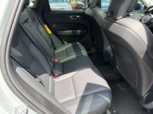 Used 2024 Volvo XC60 B5 Plus w/ Protection Package Premier AWD/4WD image 30