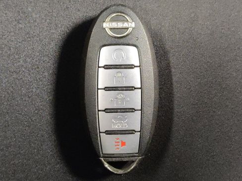 Used 2024 Nissan Altima 2.5 S FWD image 32