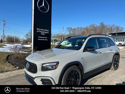 New 2026 Mercedes-Benz GLB 35 AMG 4MATIC image 1