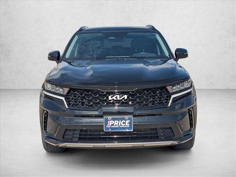 Used 2022 Kia Sorento S w/ Panoramic Sunroof Package FWD image 2