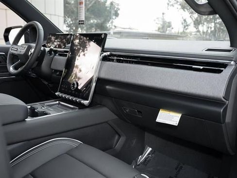 New 2026 GMC Sierra EV Elevation image 38