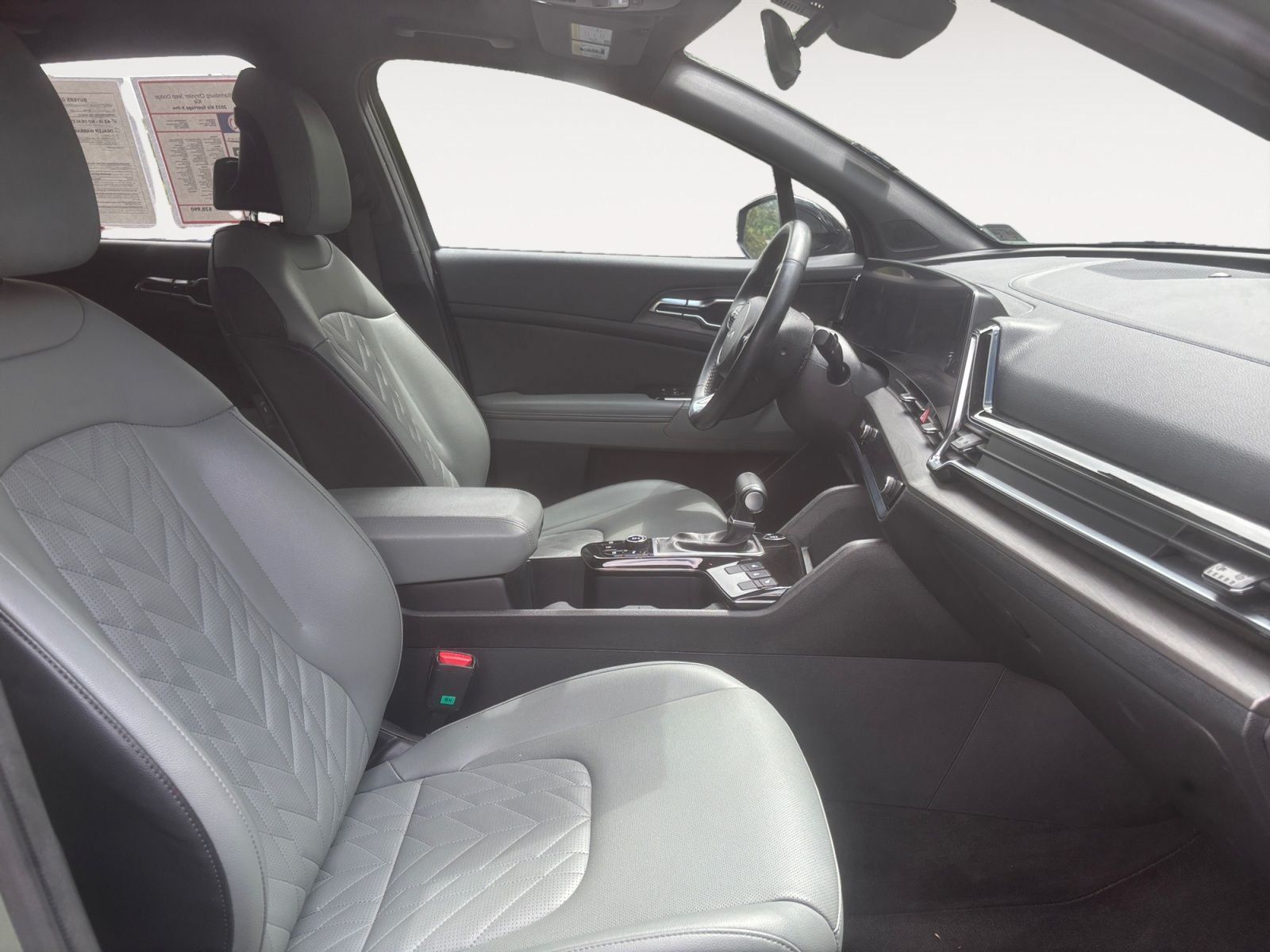 Used 2023 Kia Sportage X-Pro AWD/4WD image 15