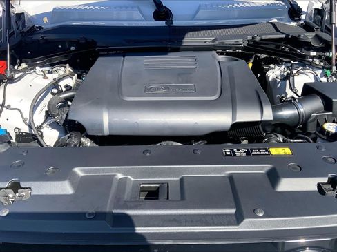 New 2026 Land Rover Defender 110 S image 16