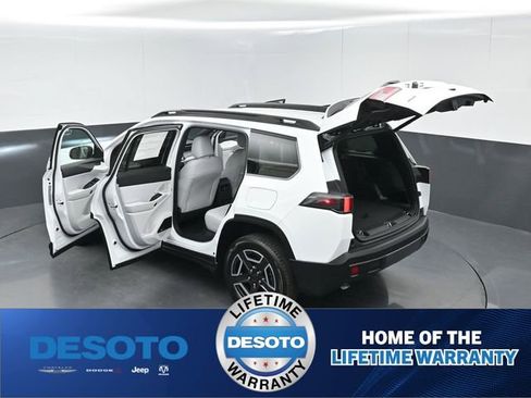New 2026 Jeep Cherokee Limited AWD/4WD image 54