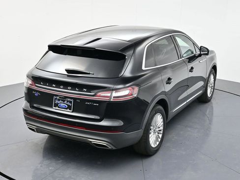 Used 2019 Lincoln Nautilus Premier image 41