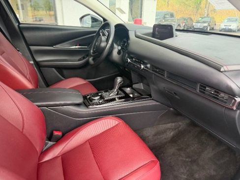 Used 2024 MAZDA CX-30 AWD 2.5 S w/ Preferred Package image 11