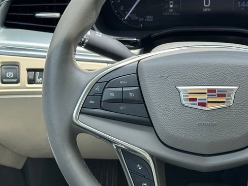 Used 2017 Cadillac XT5 Luxury w/ Driver Awareness Package FWD image 23