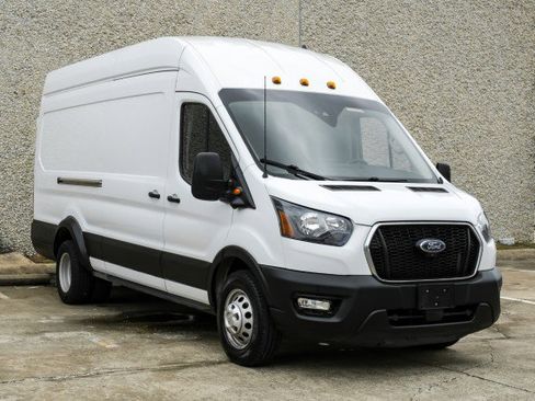 Used 2022 Ford Transit 350 148 High Roof Extended AWD image 9