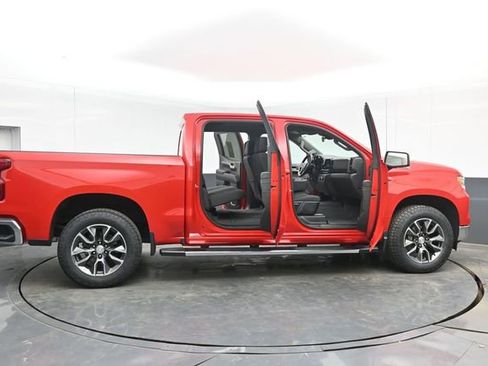 Used 2024 Chevrolet Silverado 1500 LT w/ Z71 Off-Road Package AWD/4WD image 49