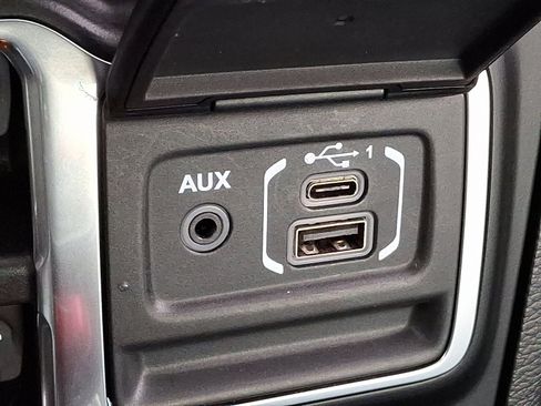 Certified 2022 Jeep Gladiator Overland image 26