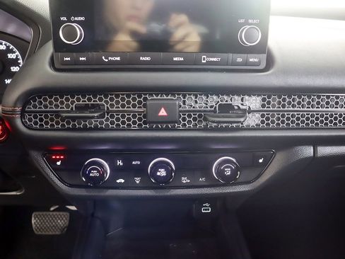 Used 2024 Honda HR-V Sport image 38