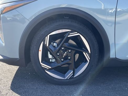 New 2025 Kia K4 EX image 31