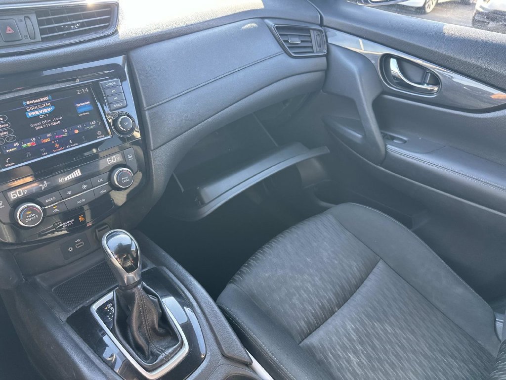 Used 2019 Nissan Rogue SV AWD/4WD image 33
