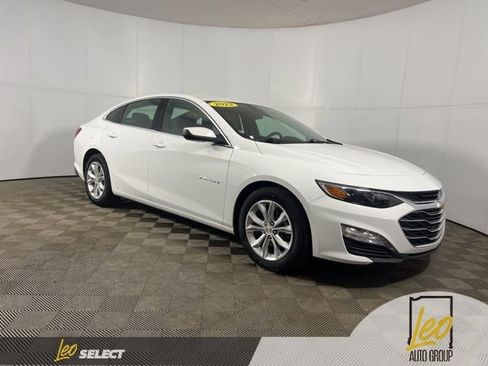Used 2023 Chevrolet Malibu LT w/ Driver Confidence Package FWD image 9